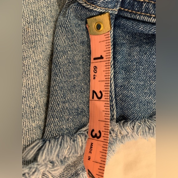 JUST USA distress fray cut off denim shorts women’s size size 10 LARGE - Picture 11 of 15